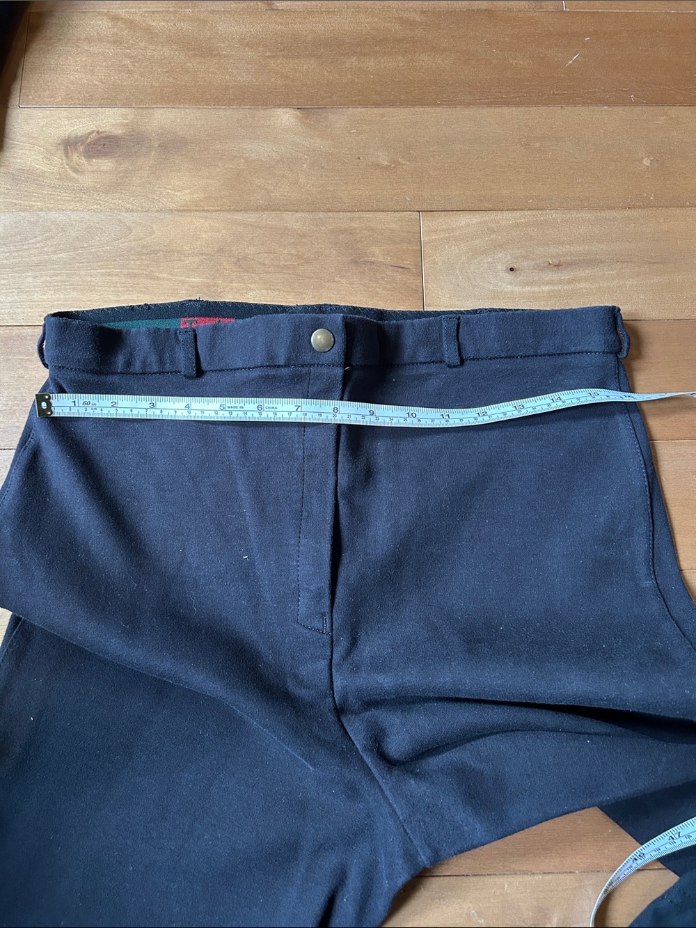 Tuff Rider 36L knee patch breeches - Picture 3 of 5